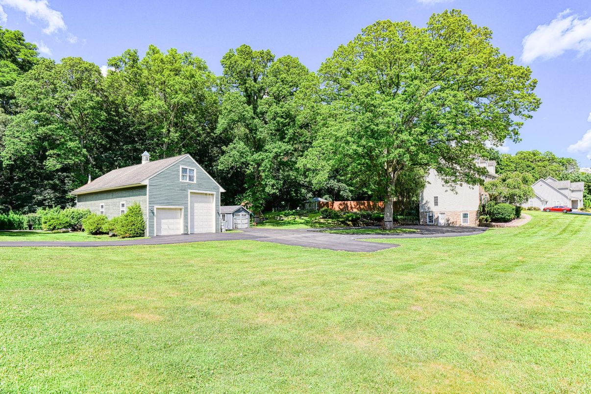 Backyard, Detached Garage, Exterior