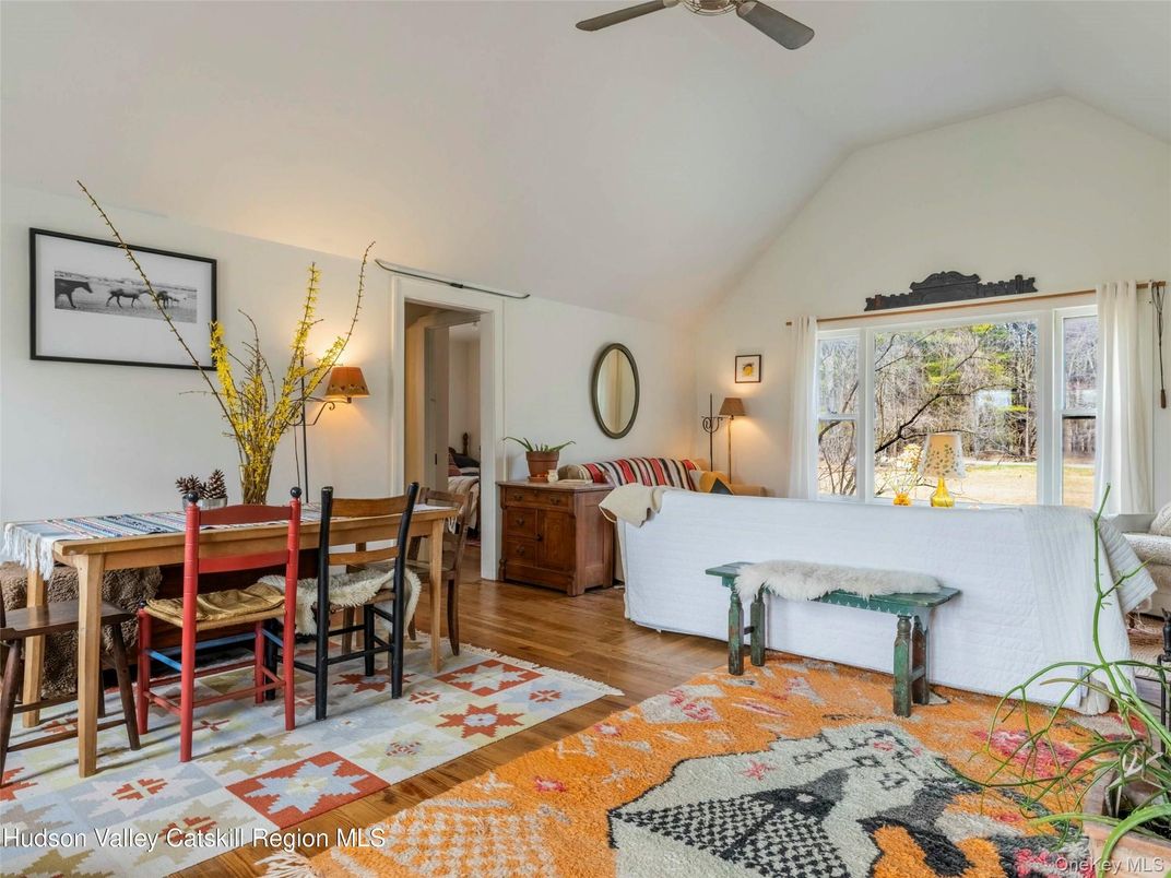 Dining room, Interior, Wood Texture Flooring