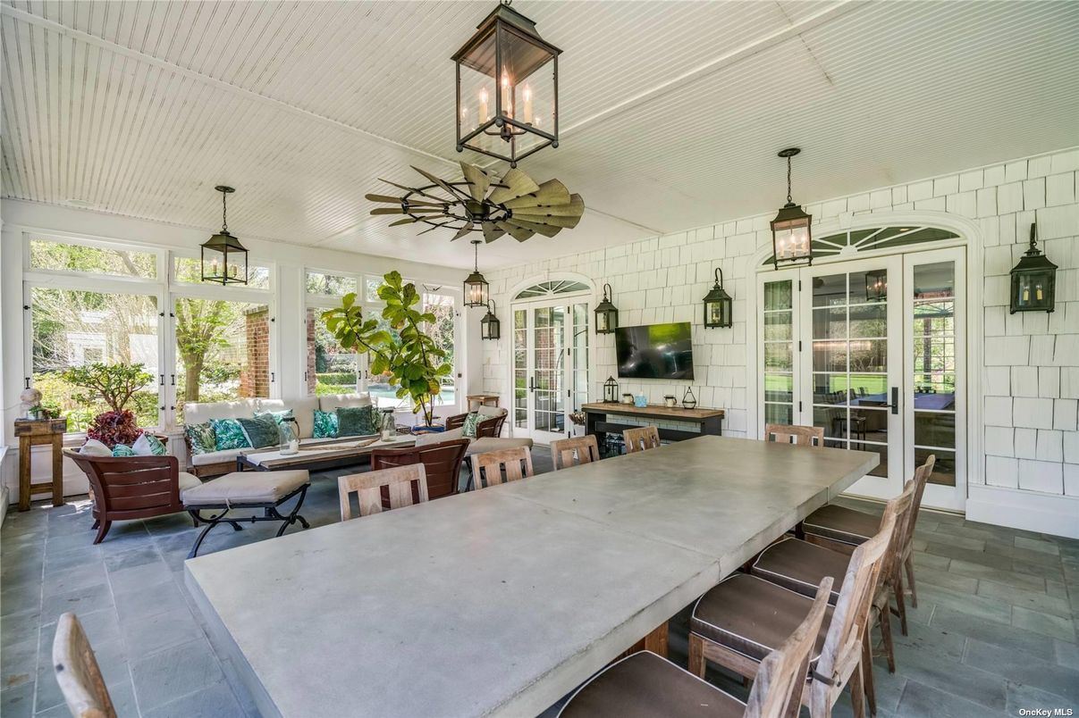 Dining room, Interior, Pendant Lights