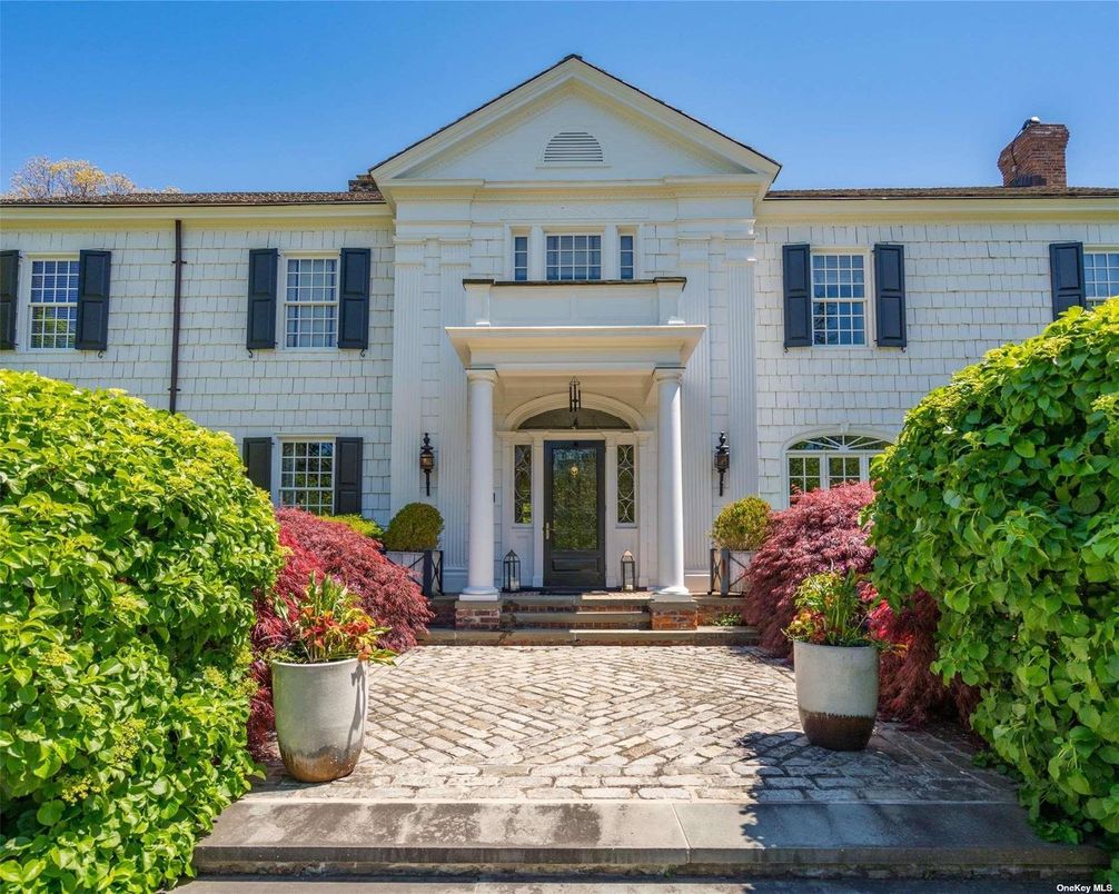 Exterior, Facade, Georgian