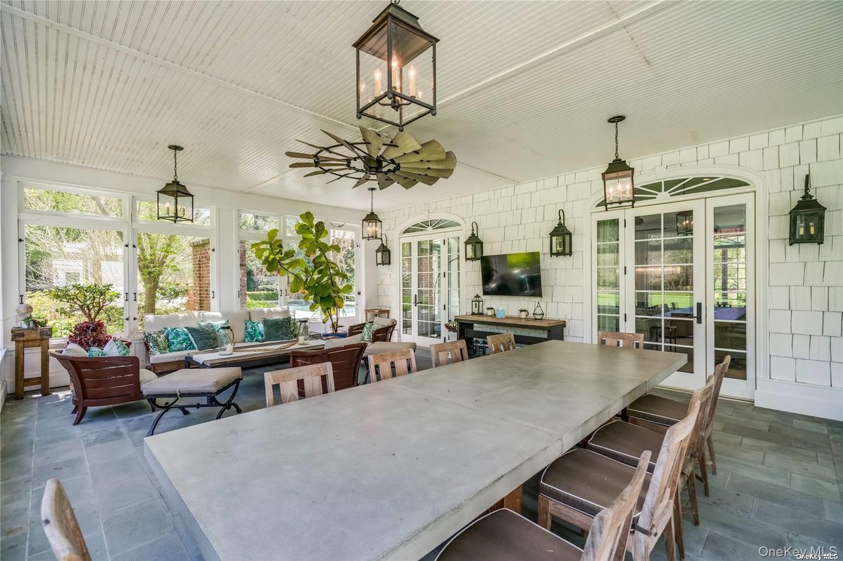 Dining room, Interior, Pendant Lights