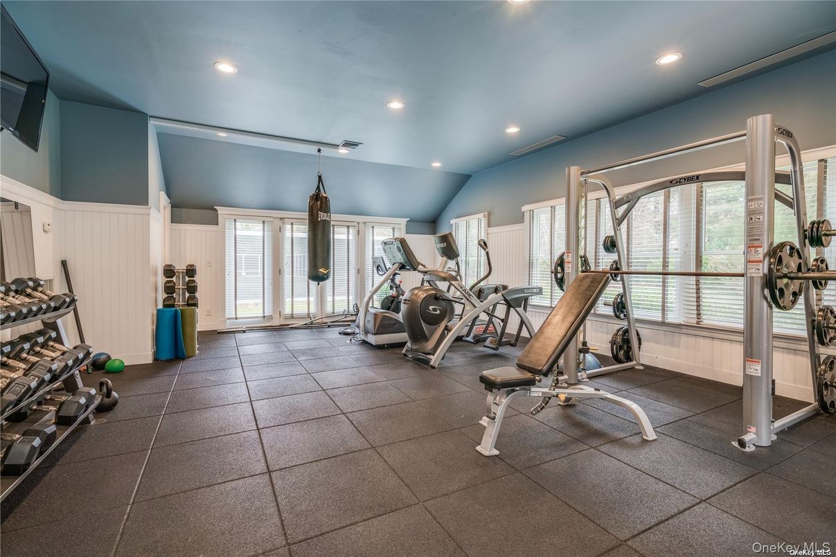 Fitness Equipment, Interior, Recessed Lighting