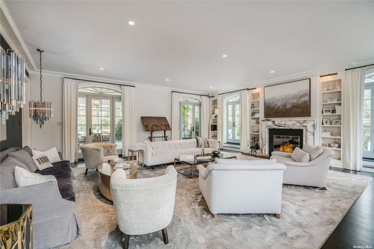 Fireplace, Interior, Living room, Pendant Lights, Recessed Lighting, Wood Texture Flooring