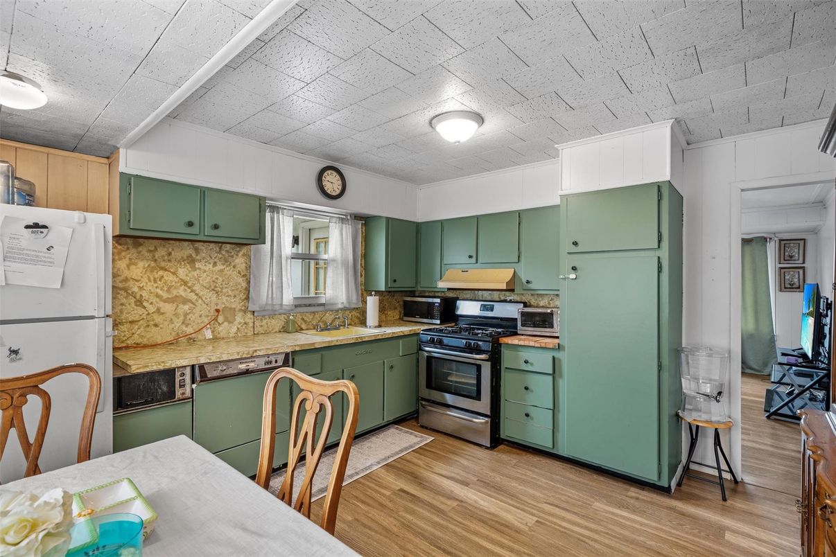 Interior, Kitchen, Wood Texture Flooring