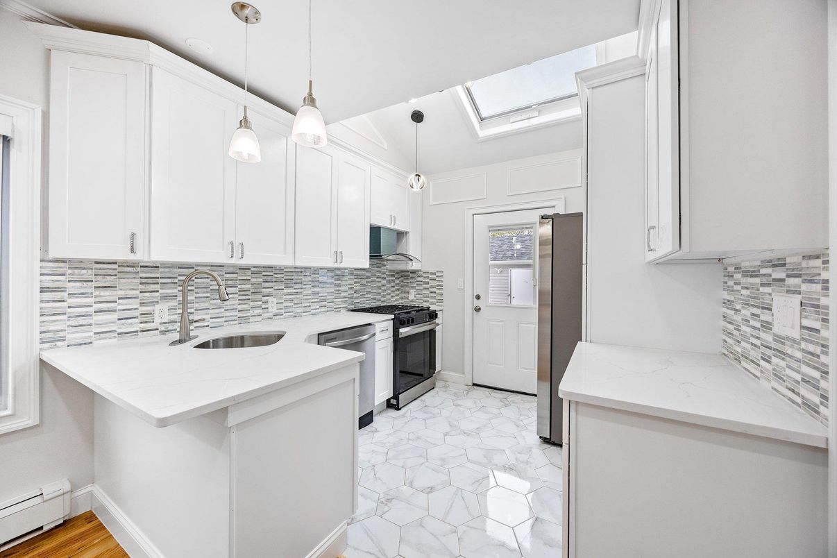 Interior, Kitchen, Marble, Pendant Lights
