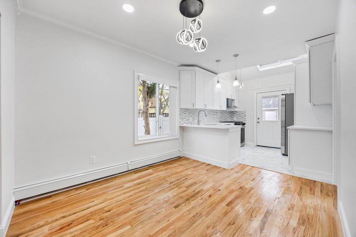 Interior, Kitchen, Pendant Lights, Recessed Lighting, Wood Texture Flooring