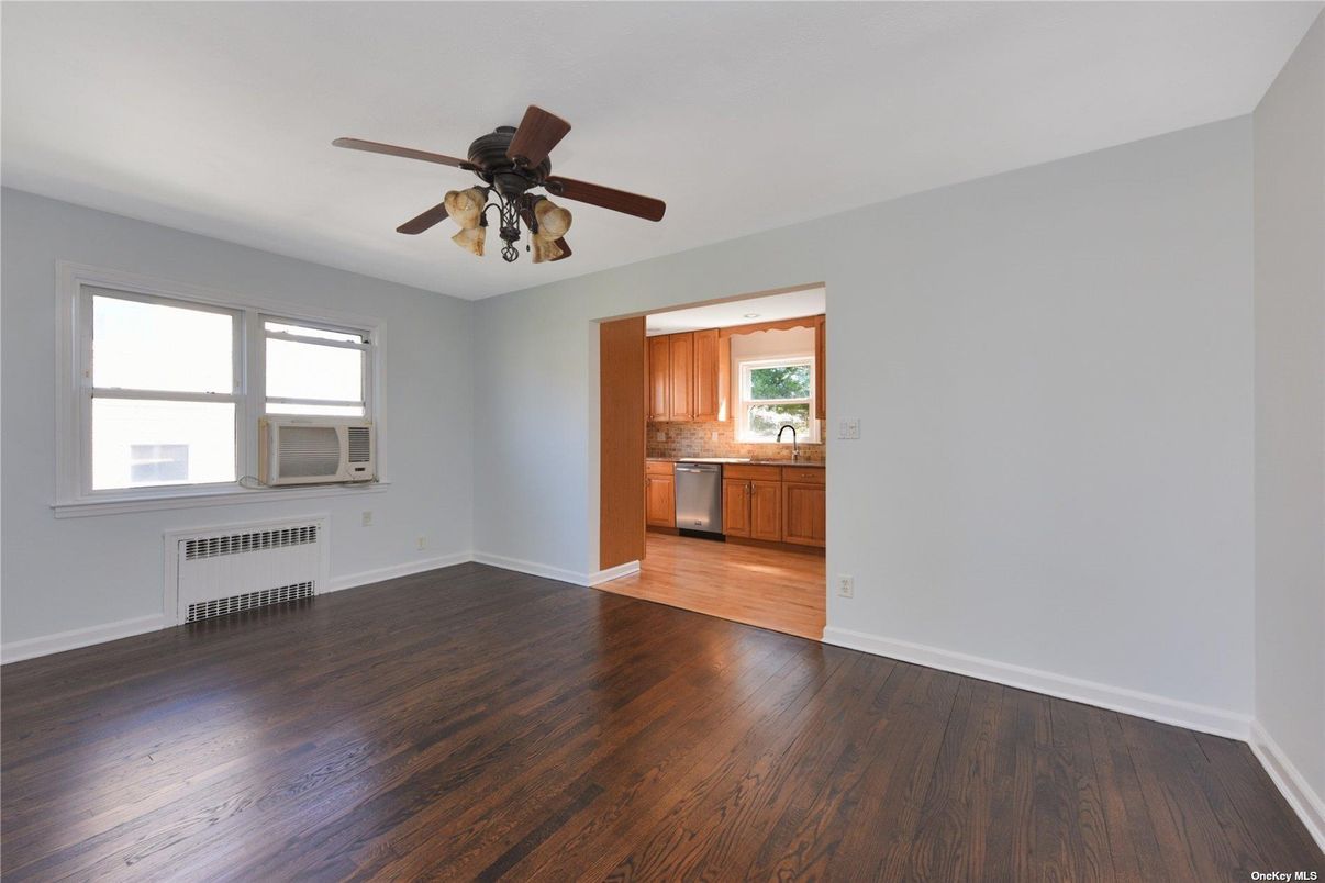 Empty room, Interior, Kitchen, Wood Texture Flooring
