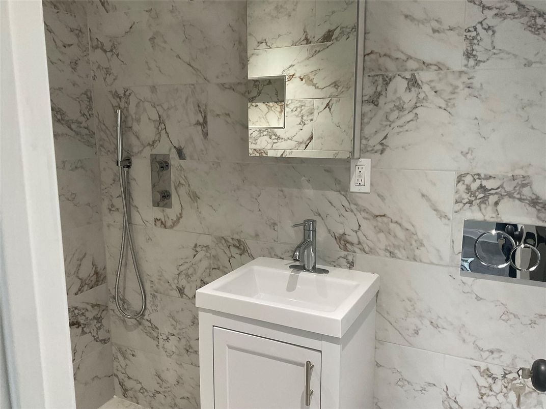Bathroom, Interior, Marble Walls