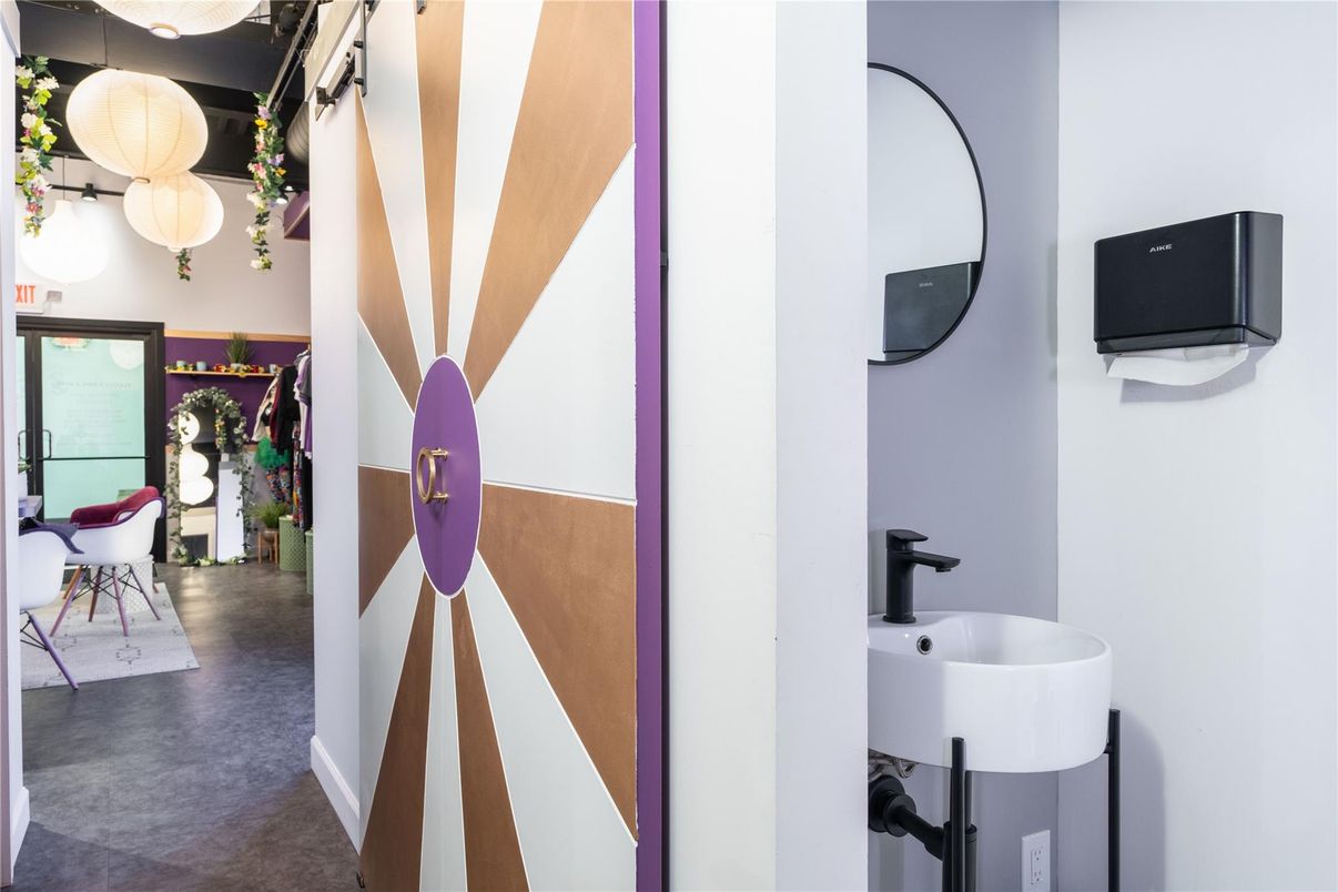 Bathroom, Interior