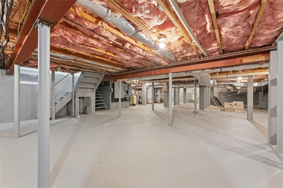Interior, Wooden Beams