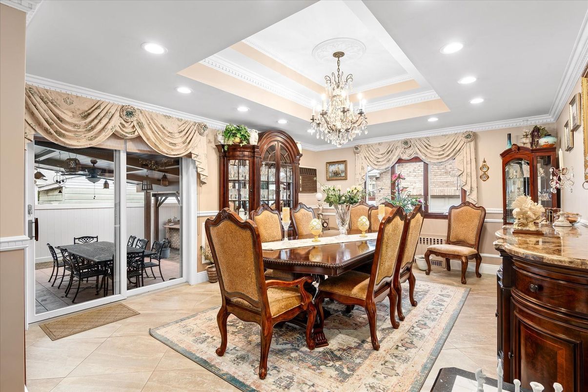 Chandelier, Dining room, Interior, Recessed Lighting
