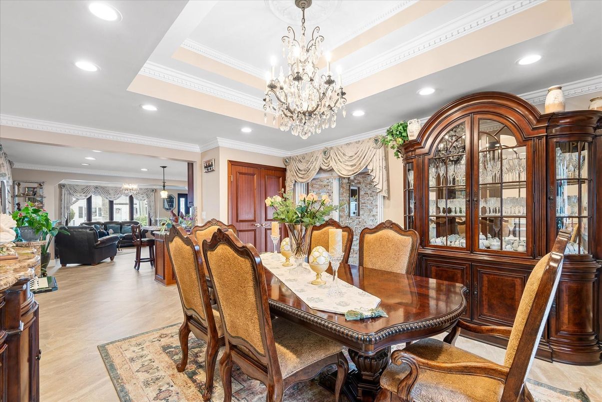 Chandelier, Dining room, Interior, Living room, Recessed Lighting, Wood Texture Flooring