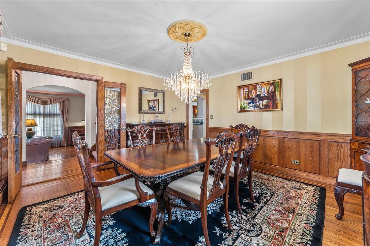 Chandelier, Dining room, Interior, Wood Texture Flooring