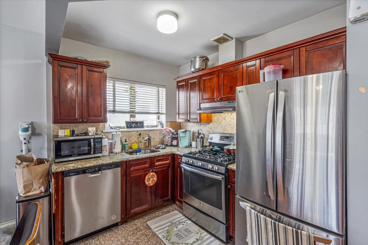 Interior, Kitchen, Stainless Steel Appliances