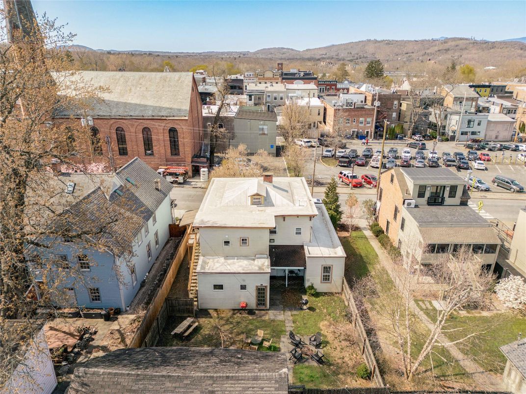 Exterior, Drone