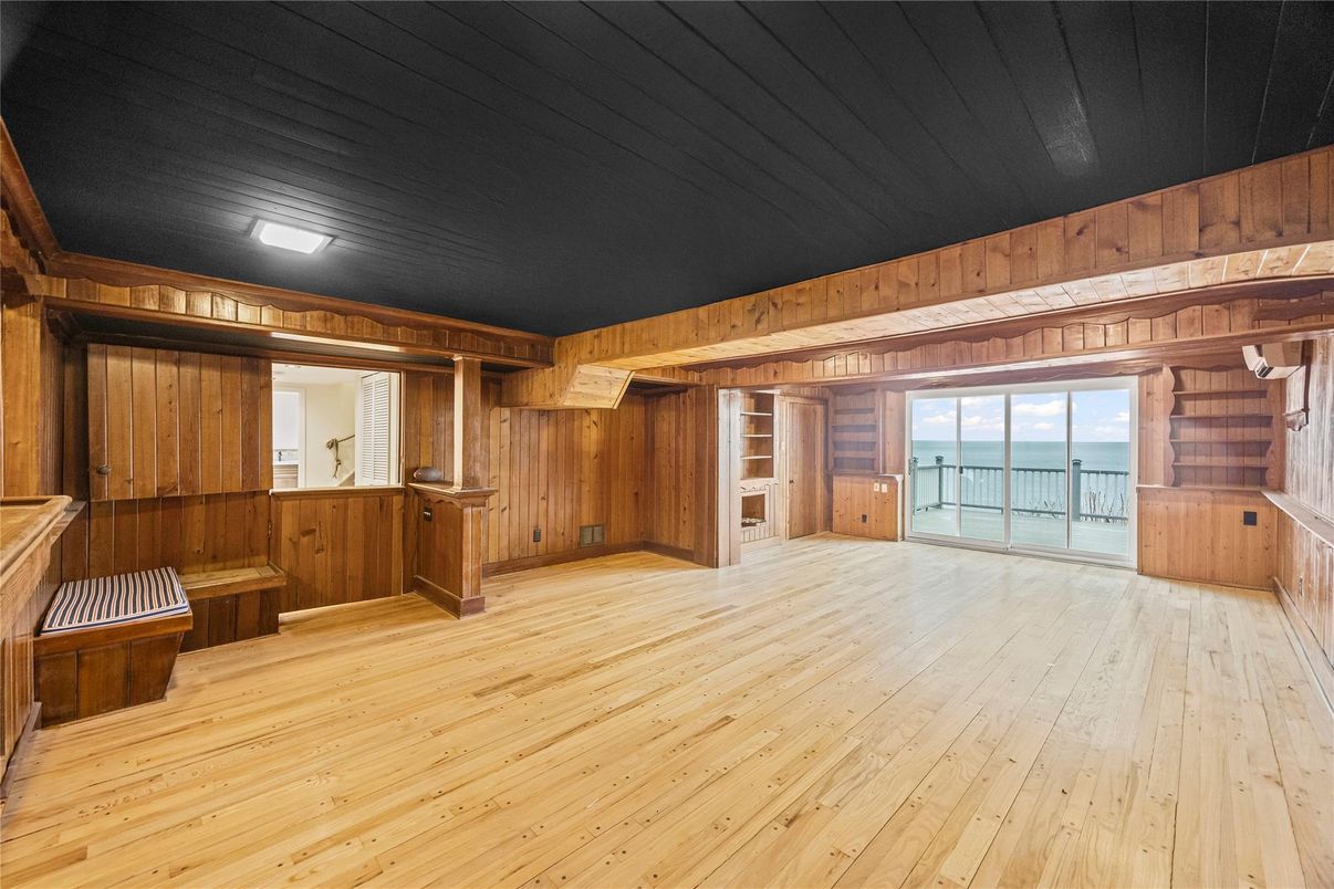 Empty room, Interior, Water, Wood Texture Flooring, Wooden Walls