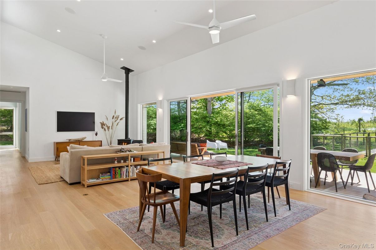 Dining room, Interior, Living room, Recessed Lighting, Wood Texture Flooring