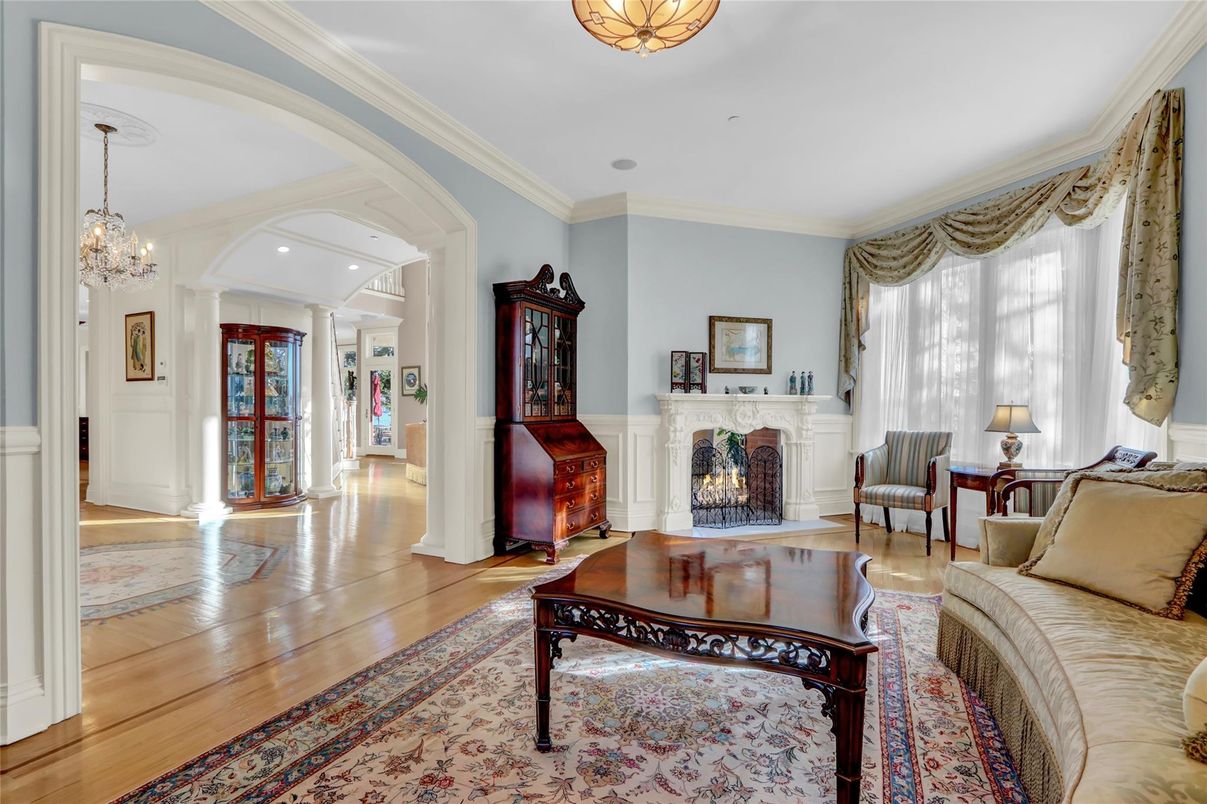 Chandelier, Fireplace, Interior, Living room, Recessed Lighting, Wood Texture Flooring