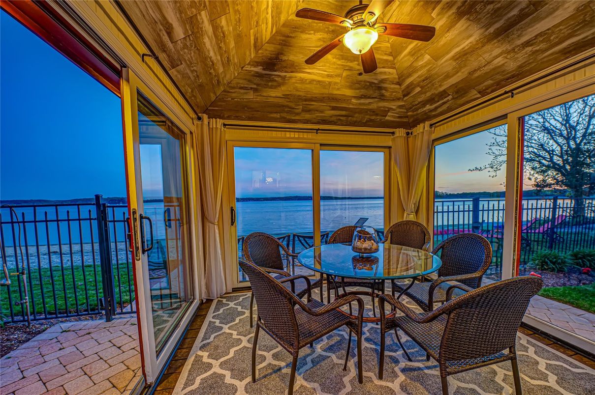 Dining room, Interior, Sun Room, Water, Wooden Ceilings