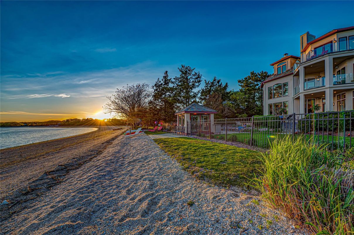 Backyard, Exterior, Lake