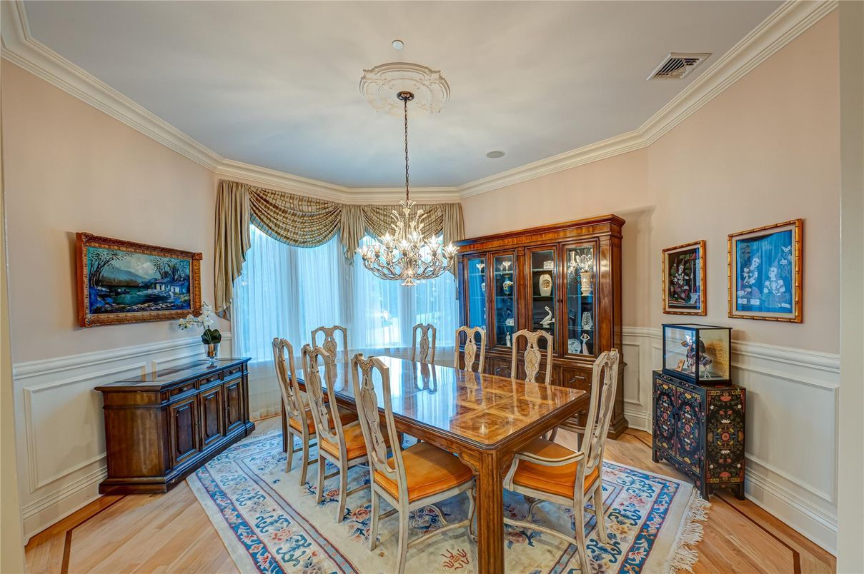 Chandelier, Dining room, Interior, Wood Texture Flooring