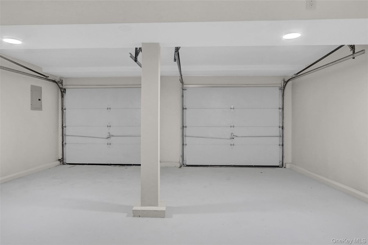 Garage, Interior, Recessed Lighting