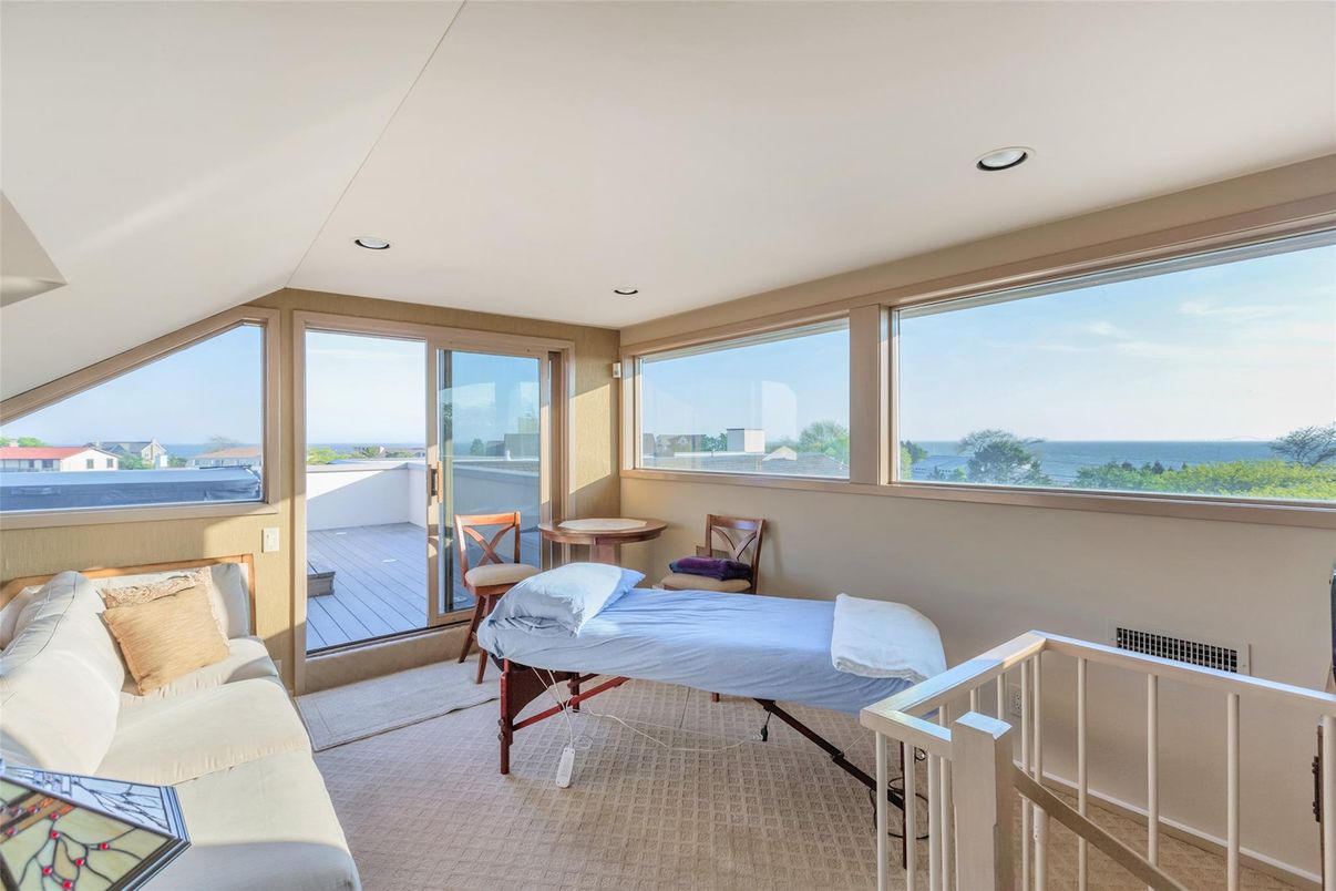 Bedroom, Interior, Recessed Lighting, Water