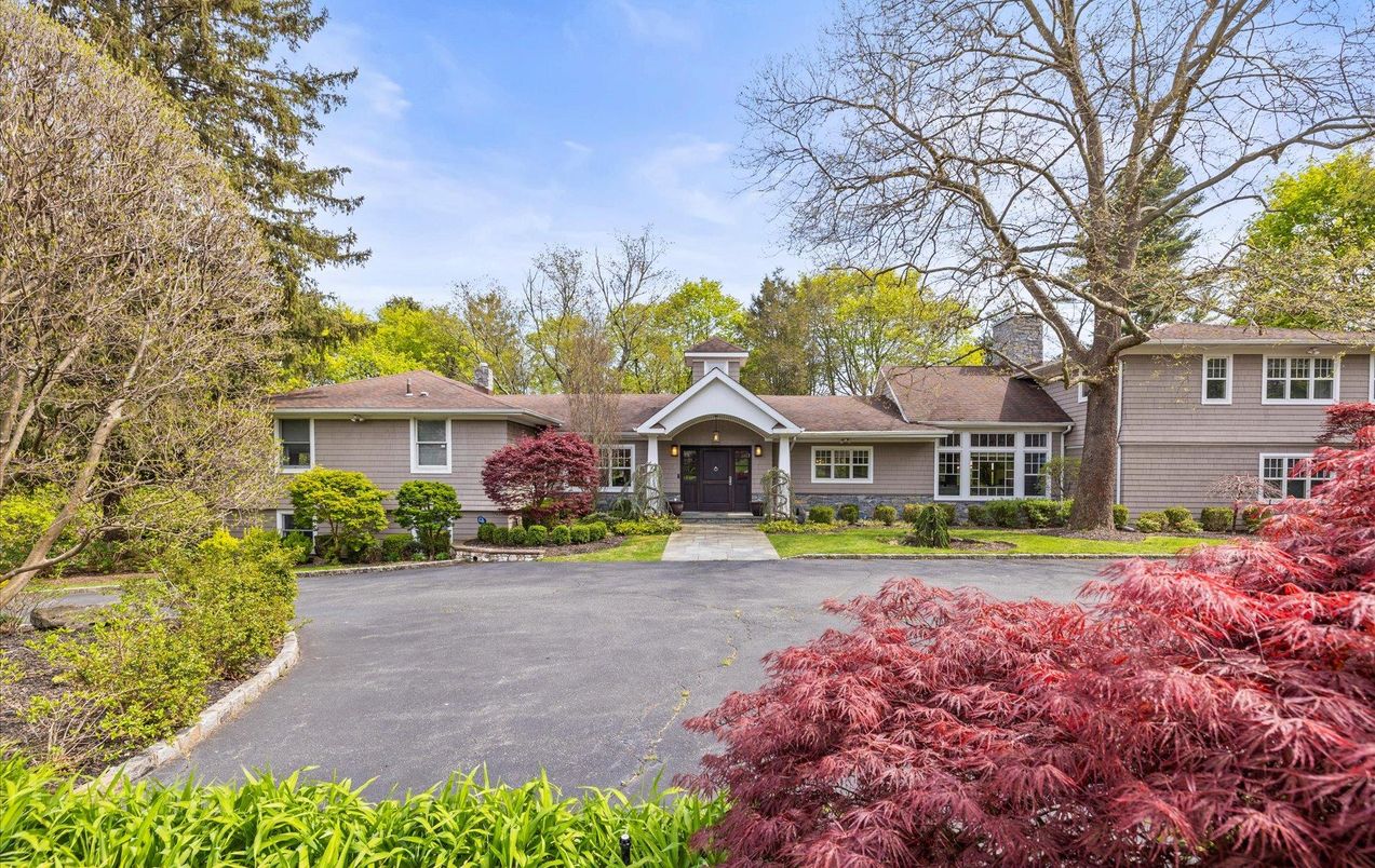 Backyard, Exterior, Facade, Ranch