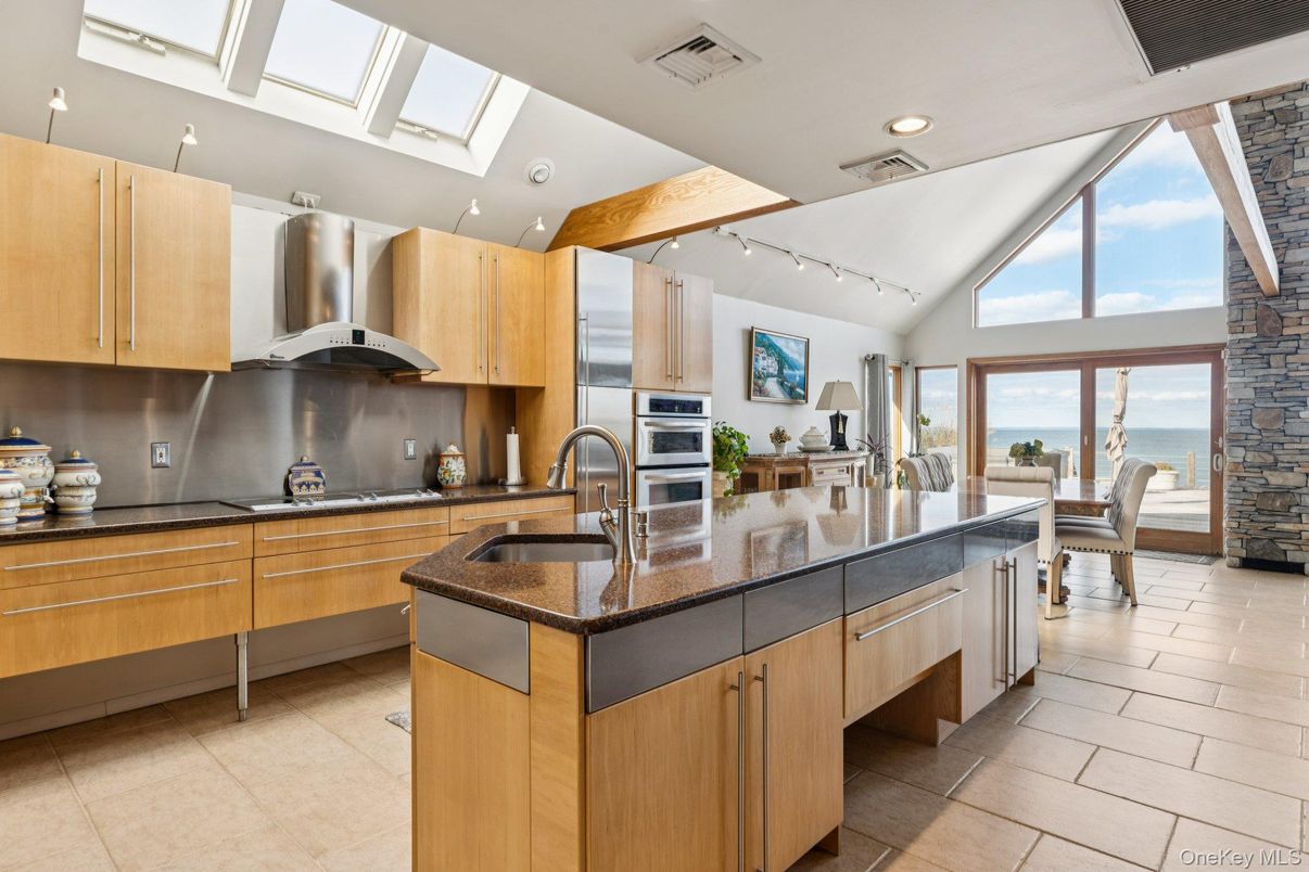 Dining room, Glass Ceilings, Interior, Kitchen, Recessed Lighting, Stainless Steel Appliances, Water