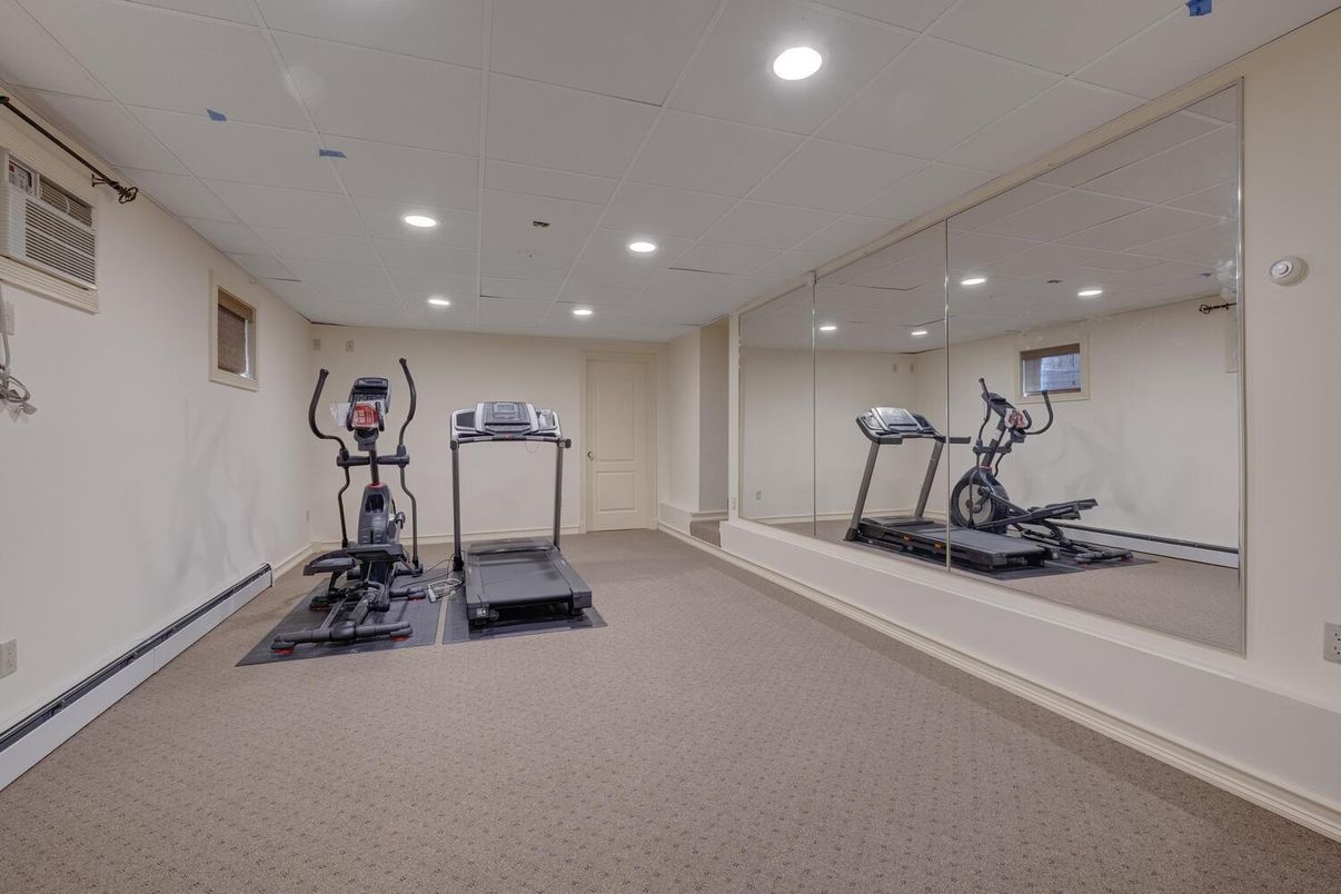 Fitness Equipment, Interior, Recessed Lighting