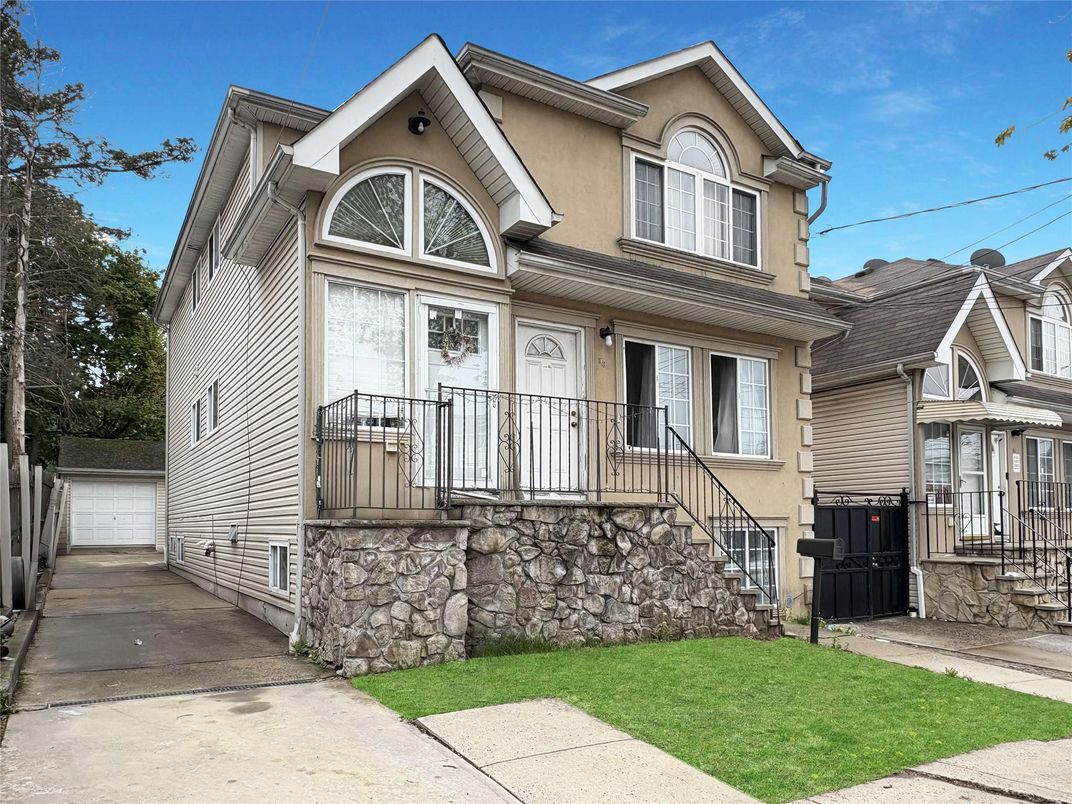 Detached Garage, Exterior, Facade, Queen Anne Victorian
