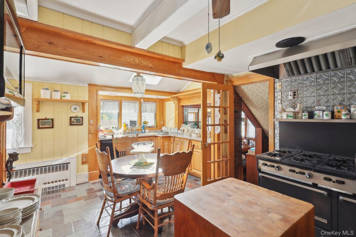Dining room, Interior, Kitchen, Pendant Lights