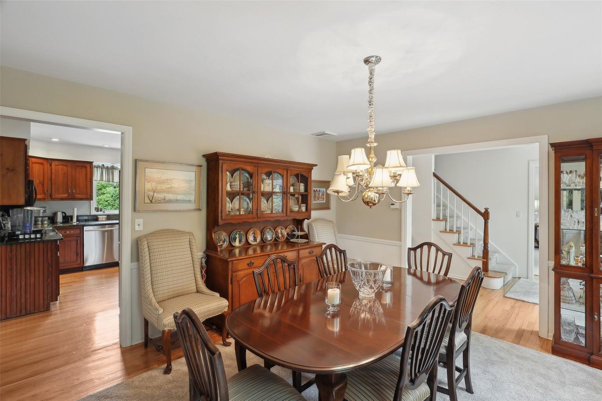 Chandelier, Dining room, Interior, Kitchen, Recessed Lighting, Stainless Steel Appliances, Wood Texture Flooring