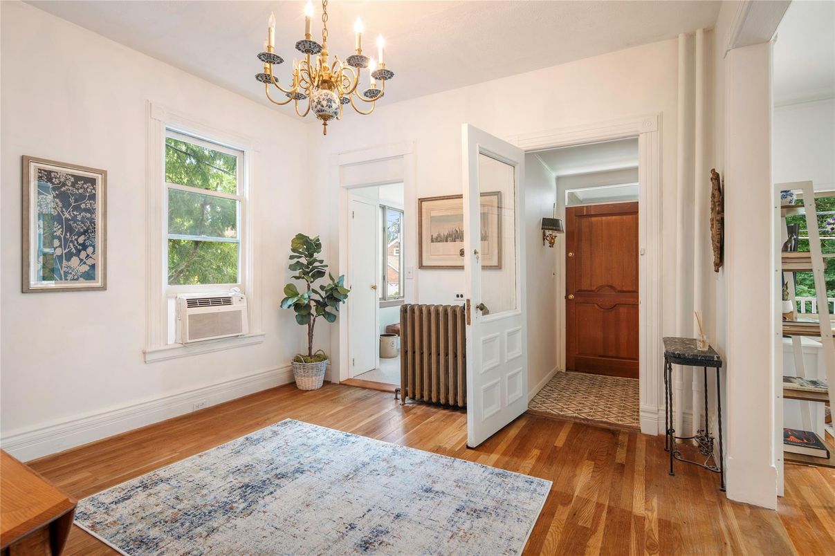 Chandelier, Interior, Wood Texture Flooring