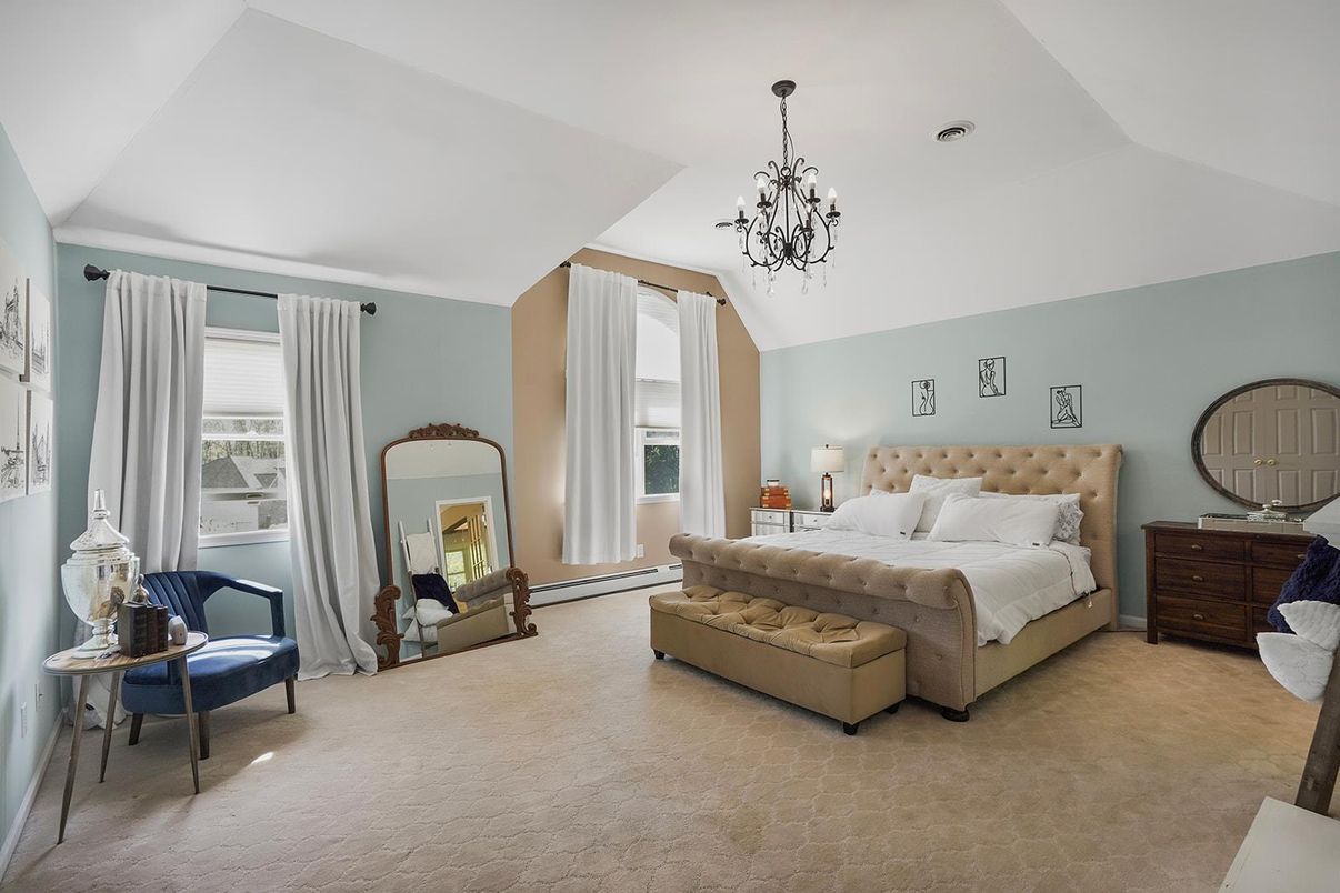 Bedroom, Chandelier, Interior, Recessed Lighting