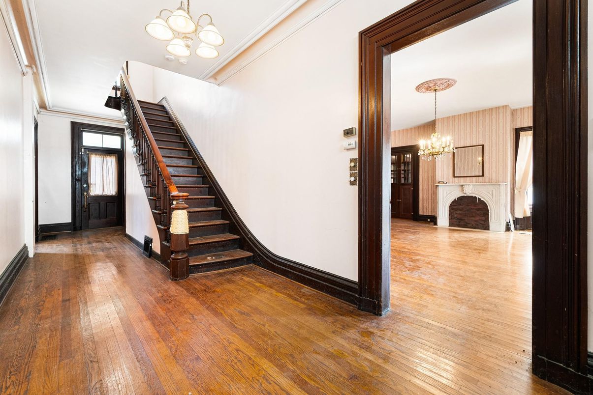 Chandelier, Fireplace, Interior, Wood Texture Flooring