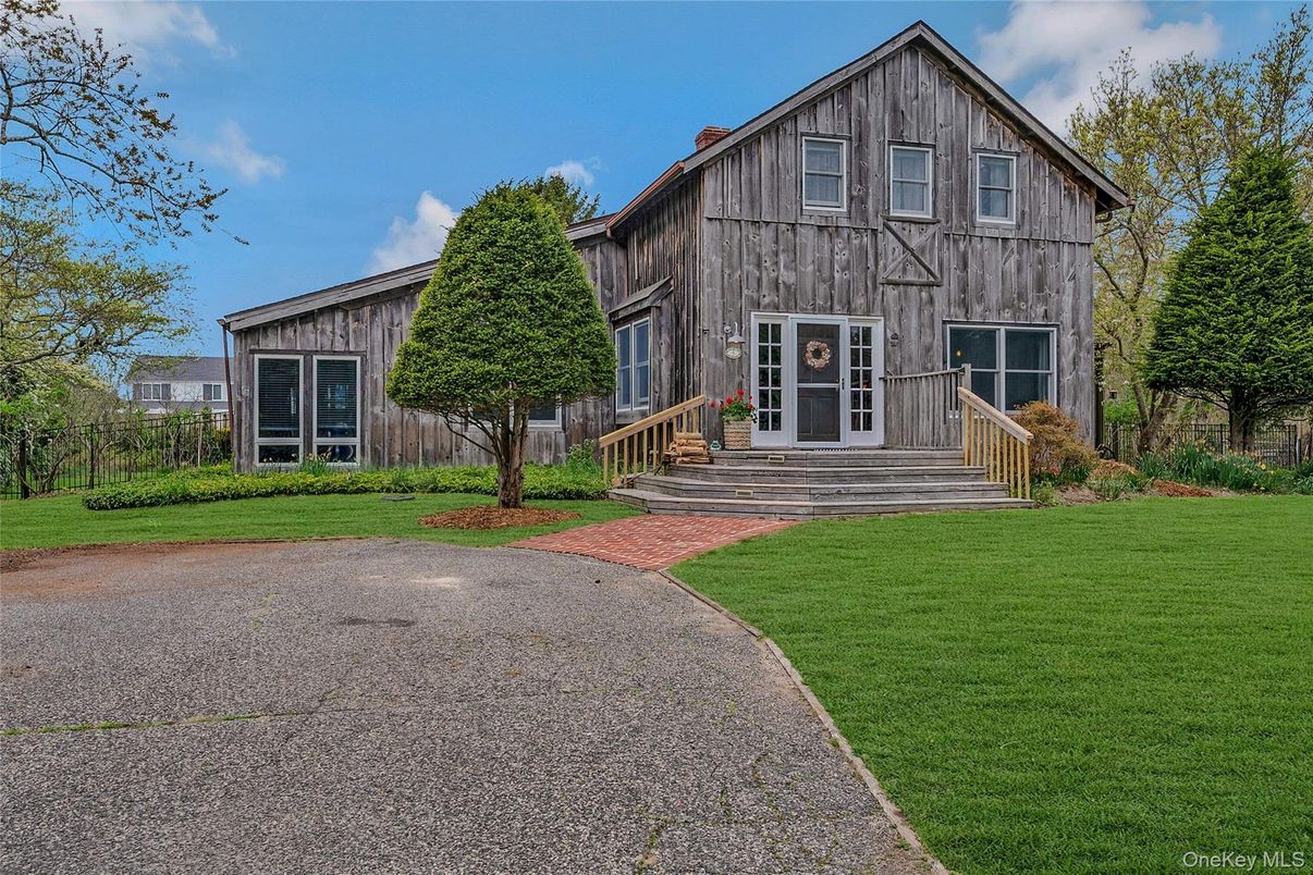 Backyard, Exterior, Facade, Farmhouse