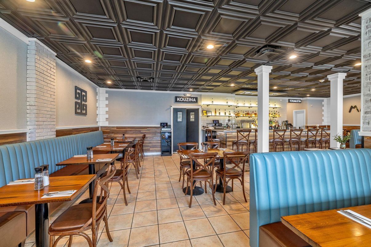 Dining room, Interior, Recessed Lighting
