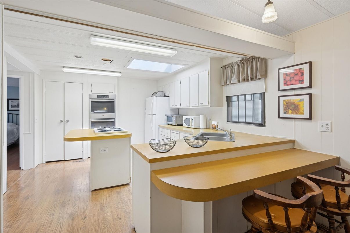 Interior, Kitchen, Wood Texture Flooring