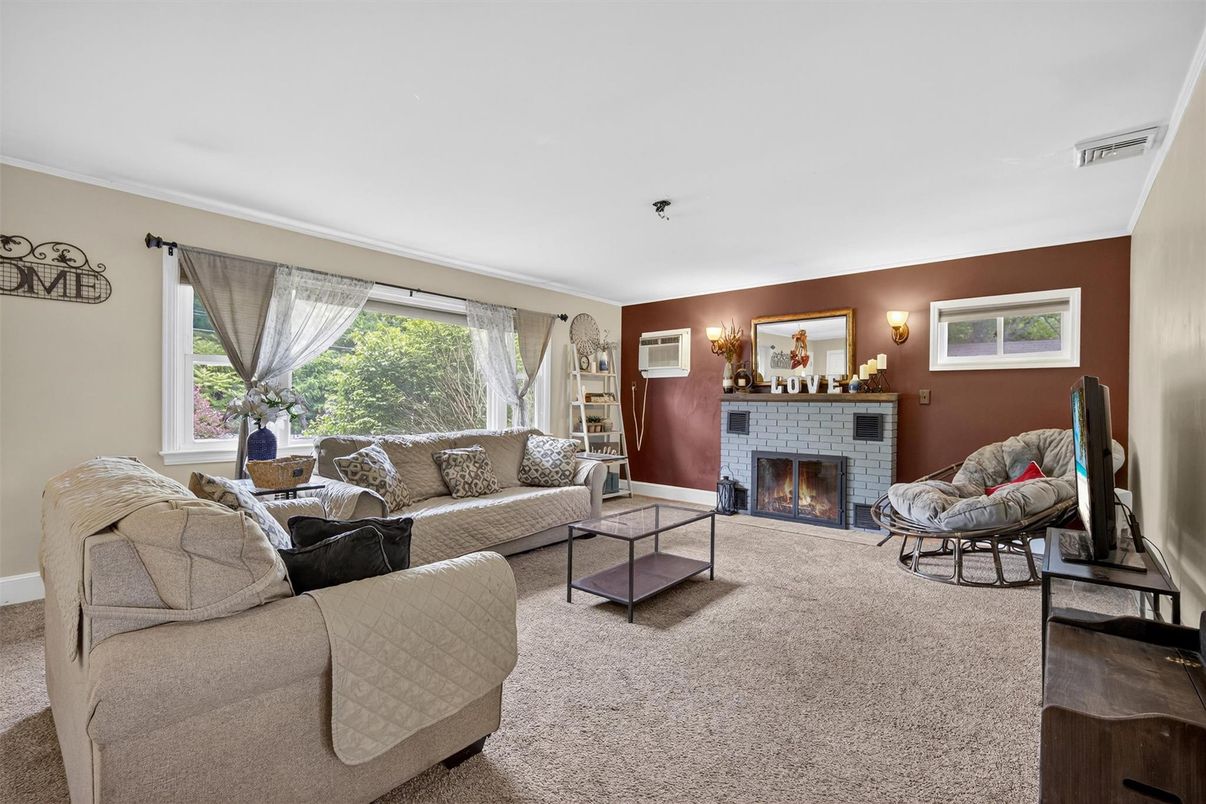 Fireplace, Interior, Living room