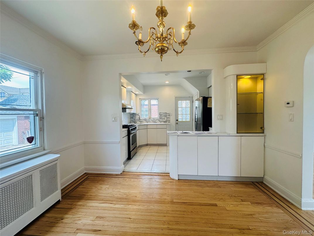 Chandelier, Interior, Kitchen, Recessed Lighting, Wood Texture Flooring