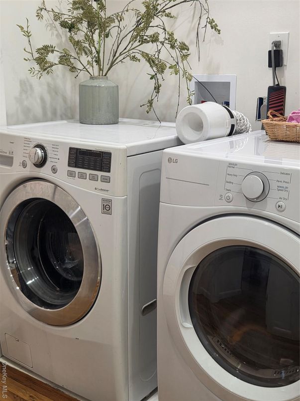 Interior, Utility Closets, Washer