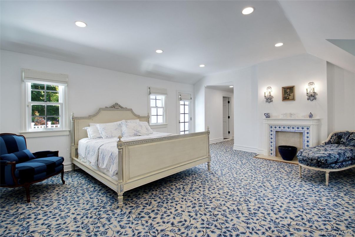 Bedroom, Fireplace, Interior, Recessed Lighting
