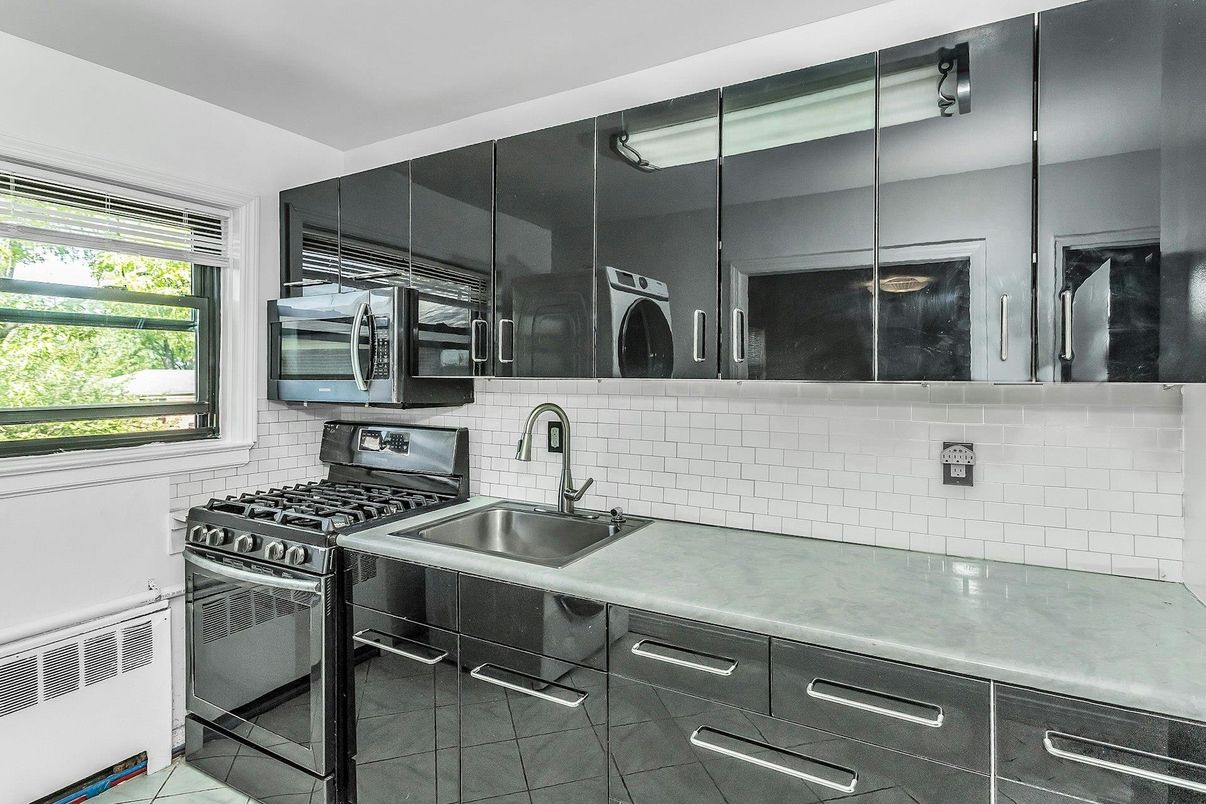 Interior, Kitchen, Stainless Steel Appliances