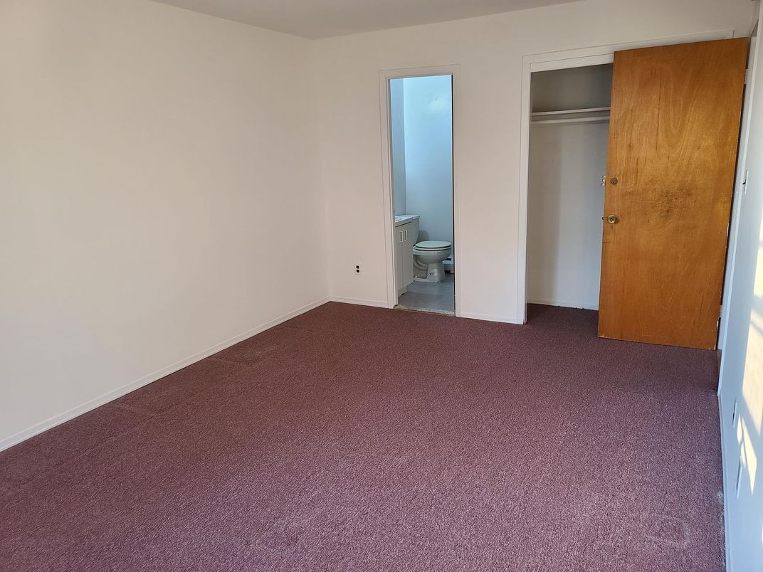 Bathroom, Empty room, Interior
