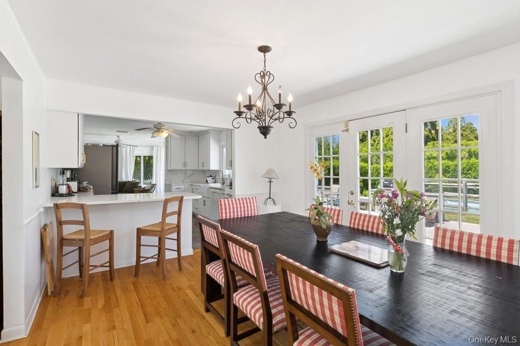 Chandelier, Dining room, Interior, Kitchen, Wood Texture Flooring