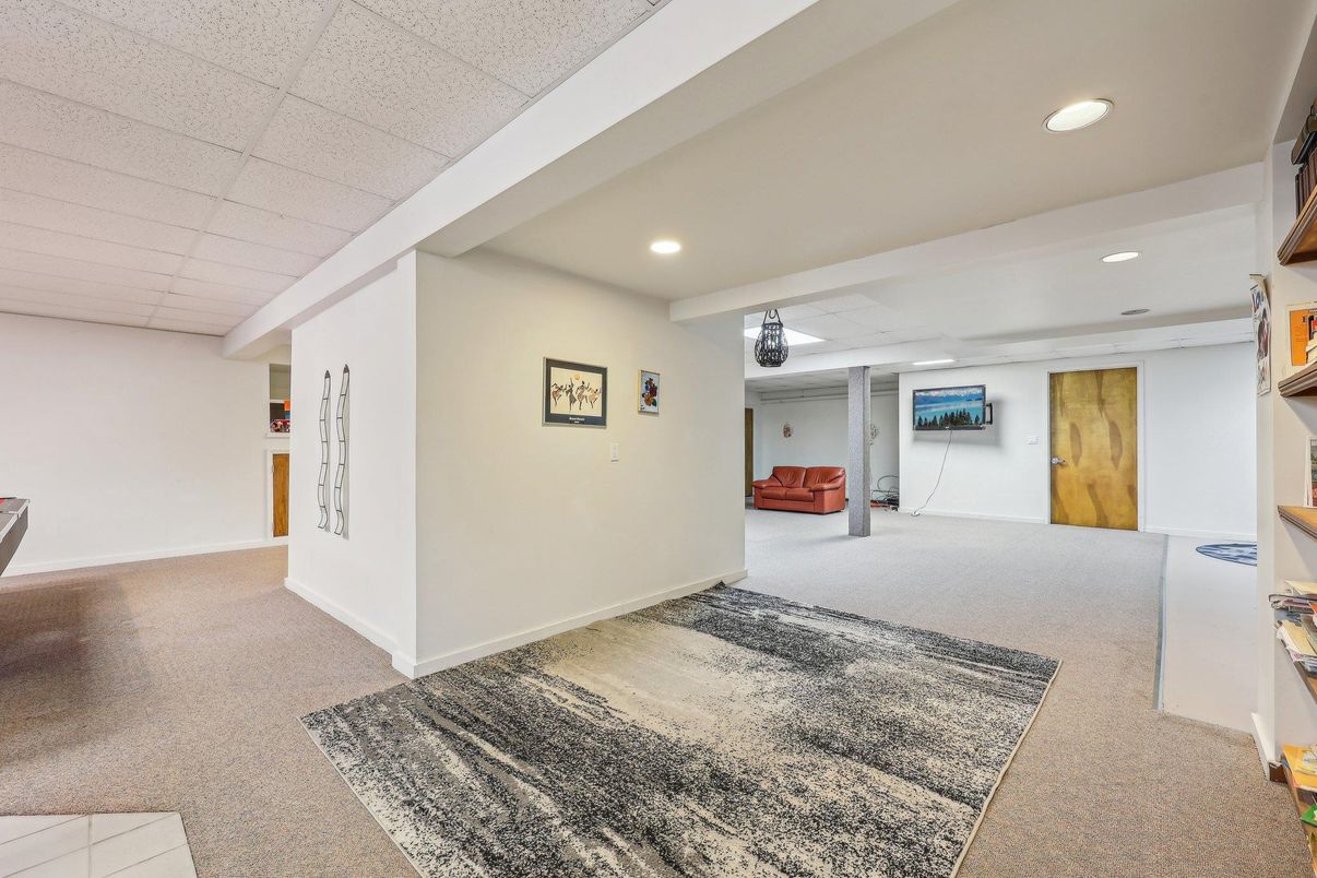 Interior, Recessed Lighting