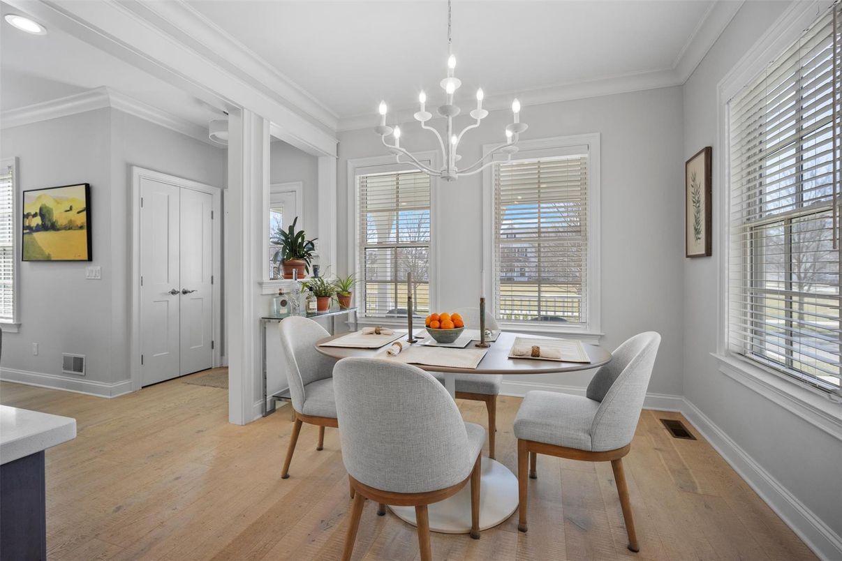 Chandelier, Dining room, Interior, Recessed Lighting, Wood Texture Flooring
