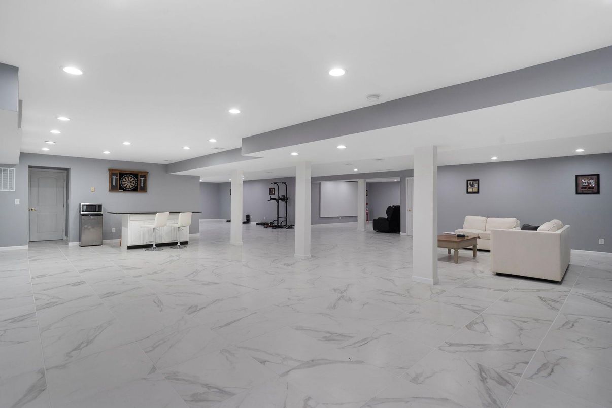 Interior, Living room, Marble, Recessed Lighting