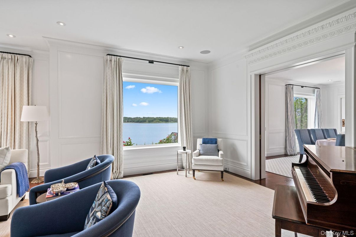 Interior, Living room, Piano, Recessed Lighting, Water